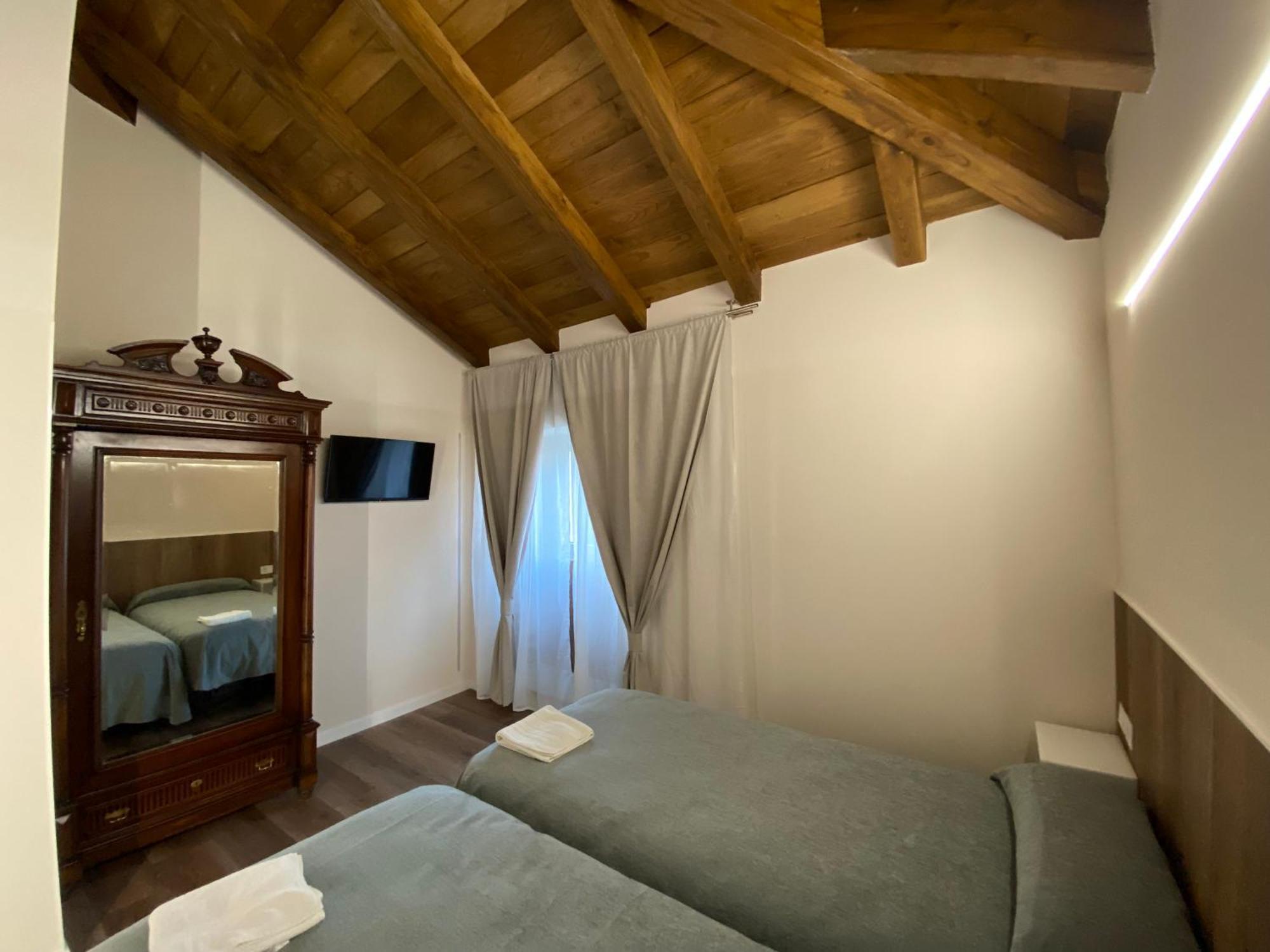 Dpcristal Centro Historico Hotel Sarria Ngoại thất bức ảnh